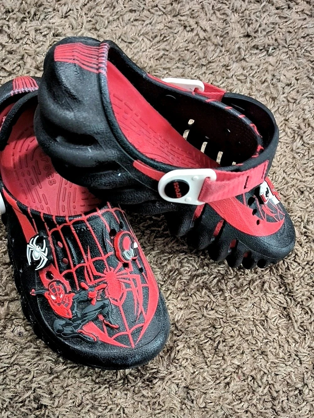 Crocs Spider-Man Neo Classic Clog Kids Black & Pink